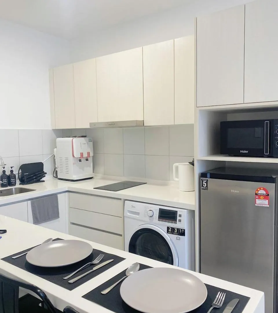 Apartment Chambers Suite Studio Klcc Pwtc By Unimax Kuala Lumpur