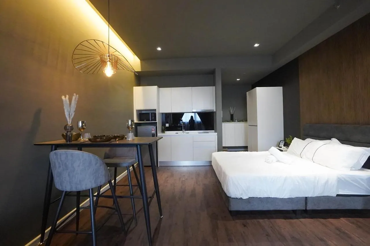 Chambers Suite Studio Klcc Pwtc By Unimax Kuala Lumpur Apartment